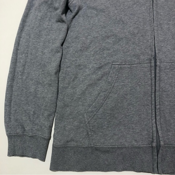 IZOD Hoodie Mens Medium Grey Lightweight Saltwater Relaxed Classics - Picture 2 of 12